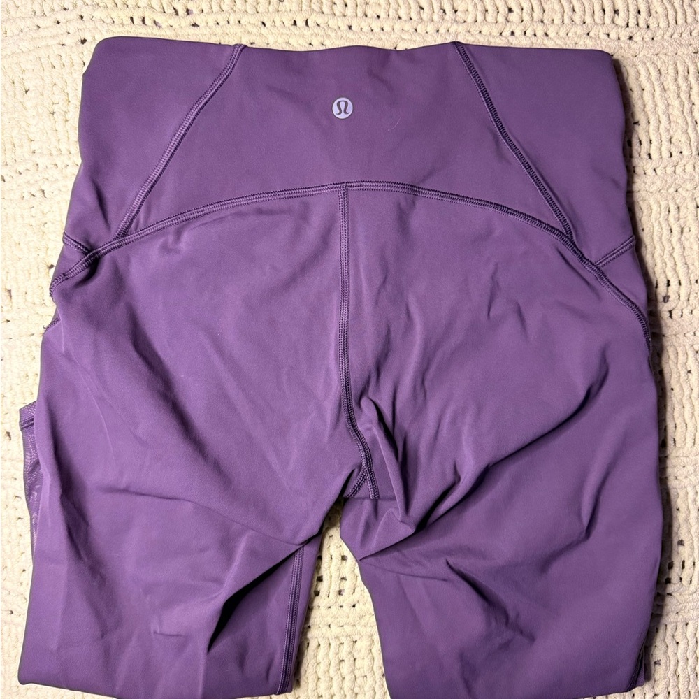 lululemon athletica mesh detail size 8 Purple crops Leggings💜💜💜